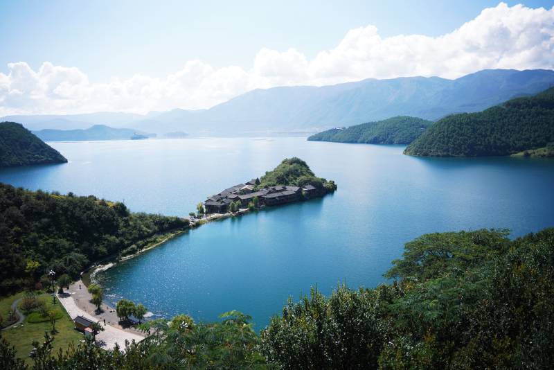 泸沽湖的美丽风光图片