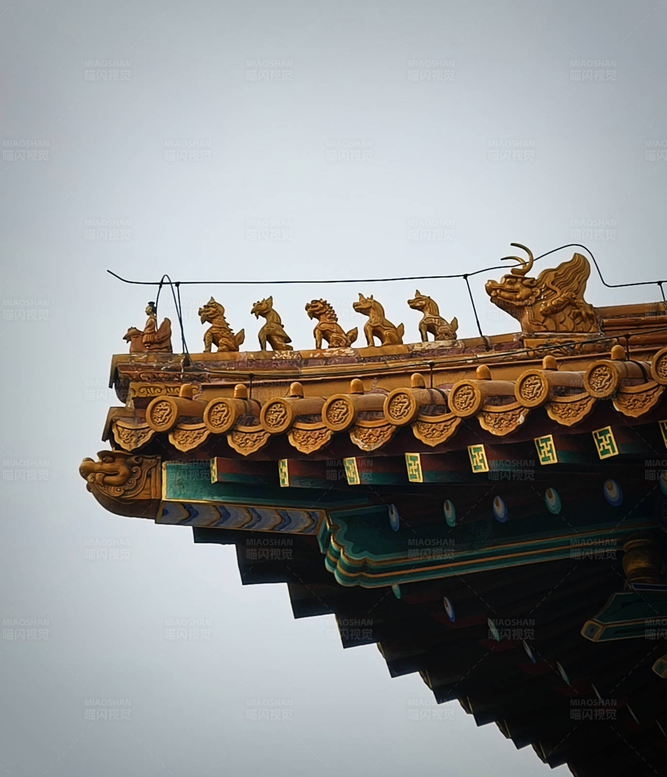 故宫屋顶上的龙雕图片