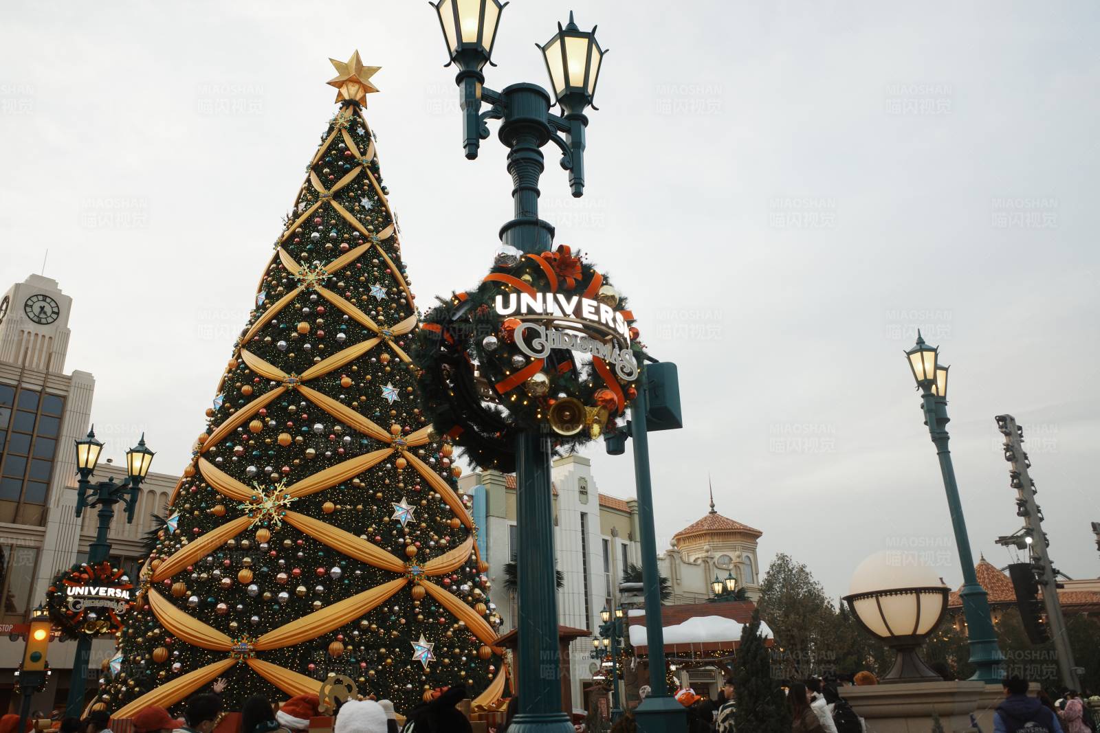 环球影城圣诞树图片