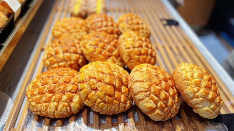 金黄菠萝包 甜蜜的诱惑图片