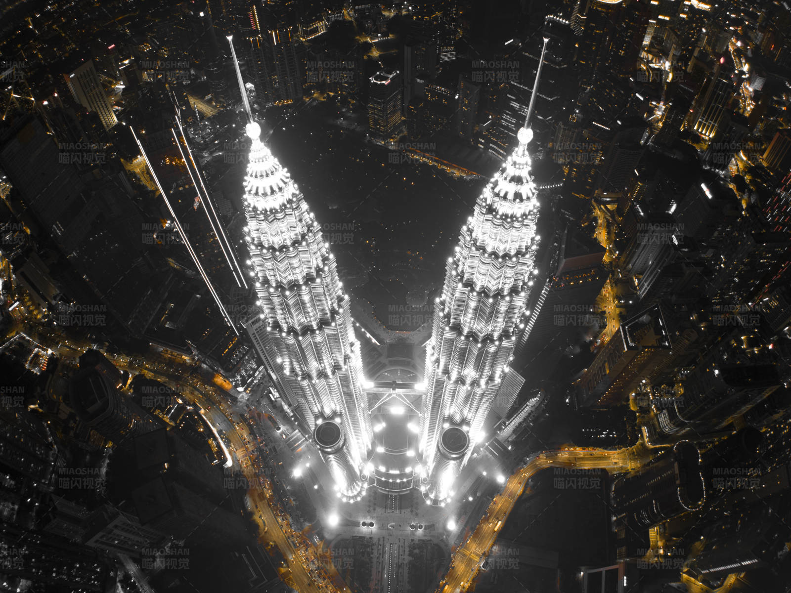 吉隆坡双子塔夜景图片