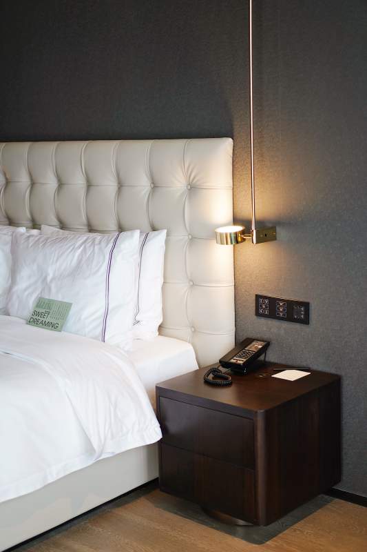 现代简约卧室设计图片