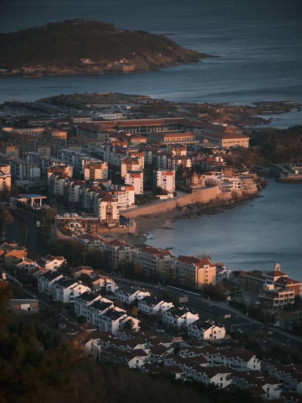 海滨小镇的黄昏图片