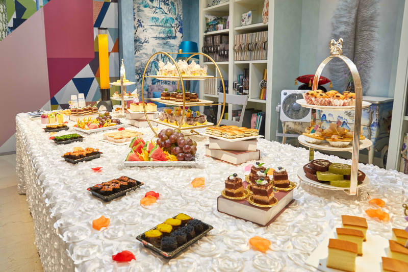 美食盛宴 甜点与水果的完美搭配图片