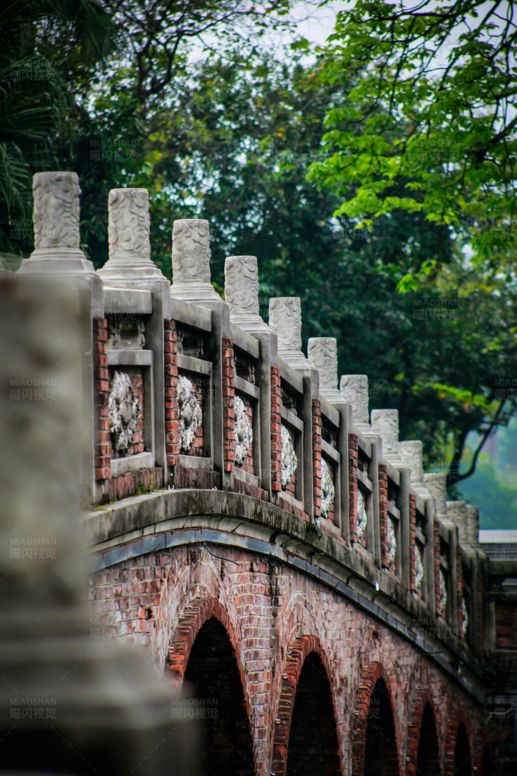 古桥石栏 岁月静好图片