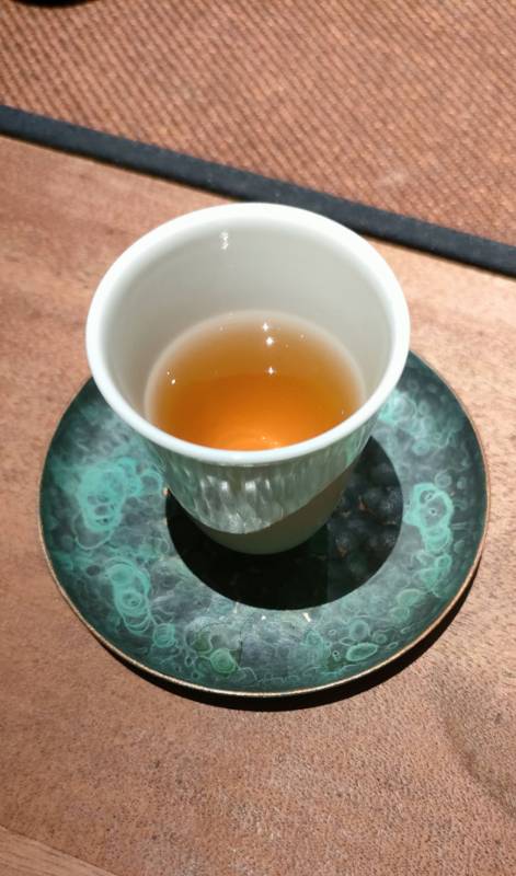 一杯茶的静谧时光图片
