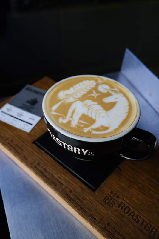 咖啡艺术 杯中的创意世界图片