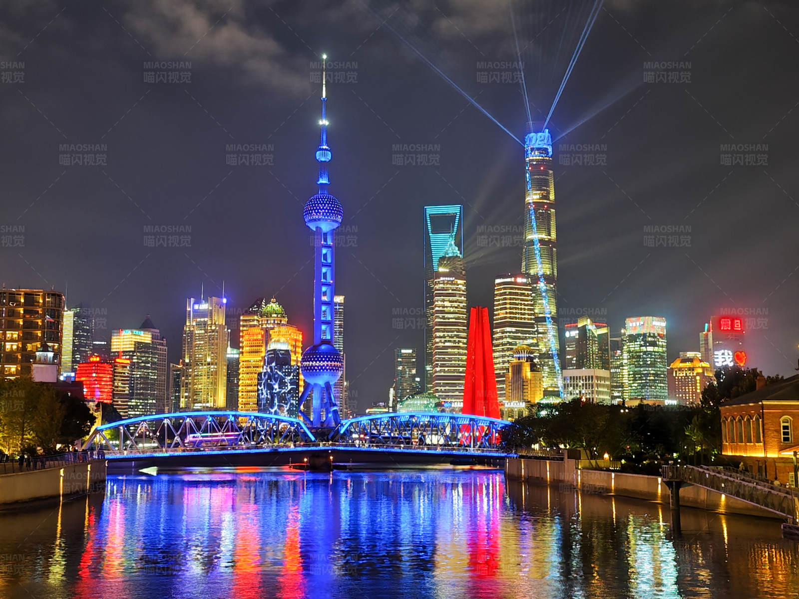 上海夜景灯光秀图片