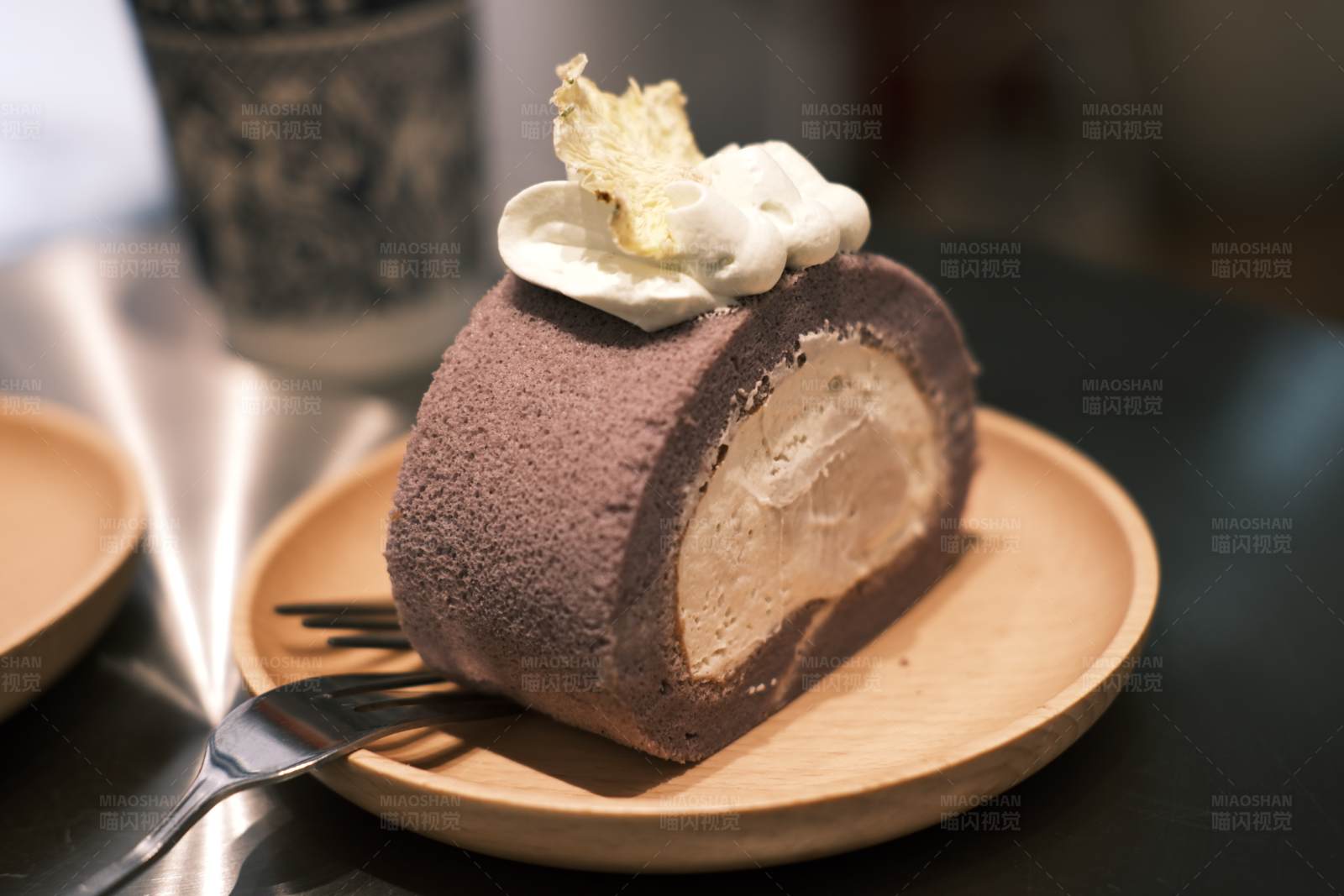 巧克力蛋糕卷图片