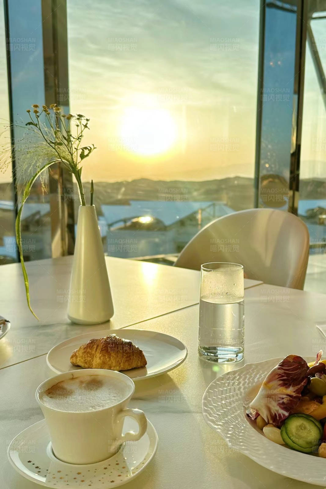 日出早餐美景图片