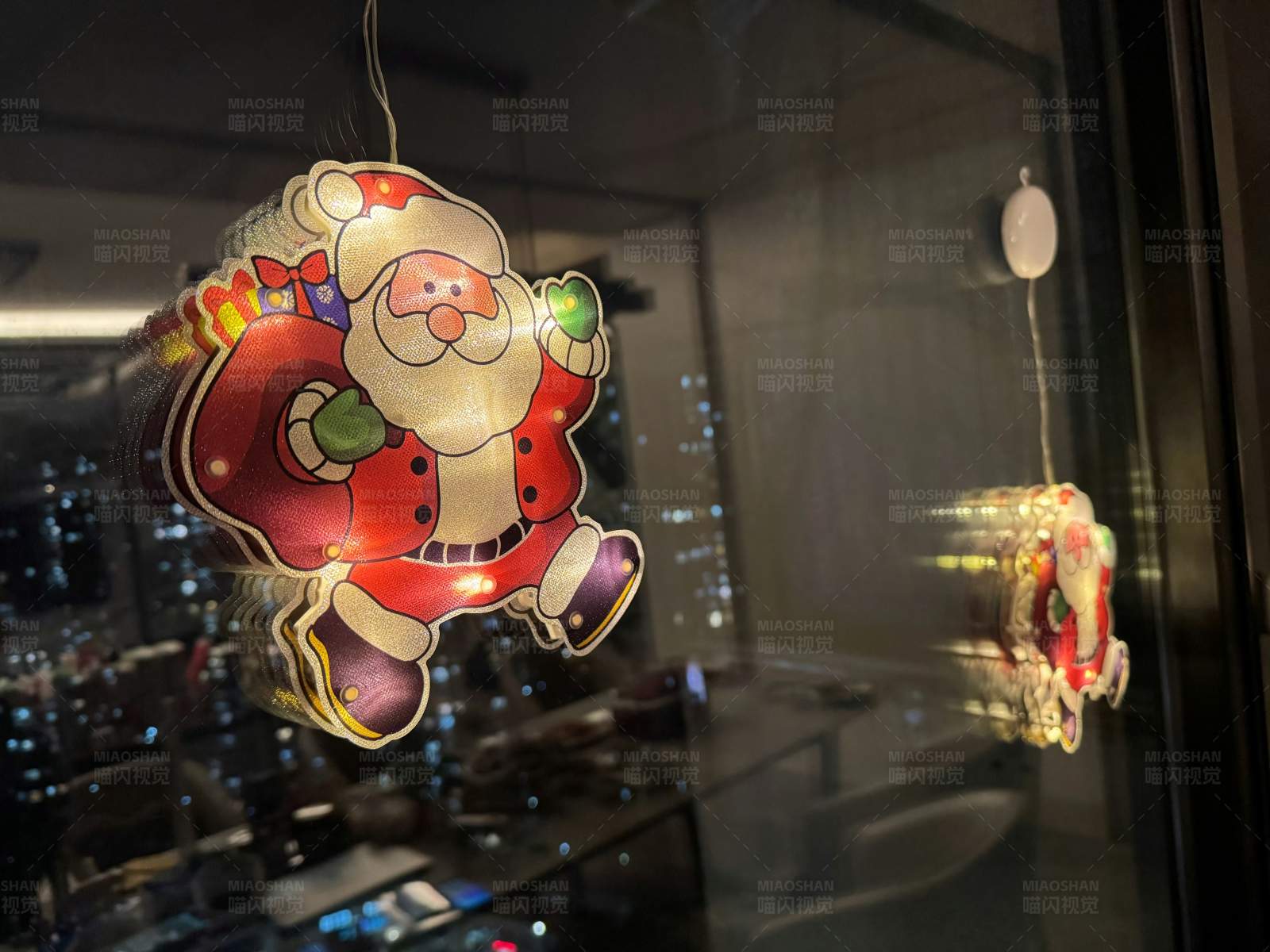 圣诞老人窗挂装饰图片