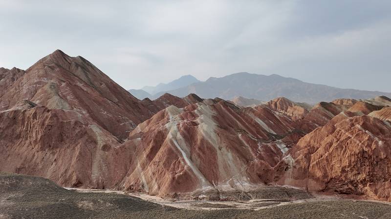 彩虹山的壮丽景色图片
