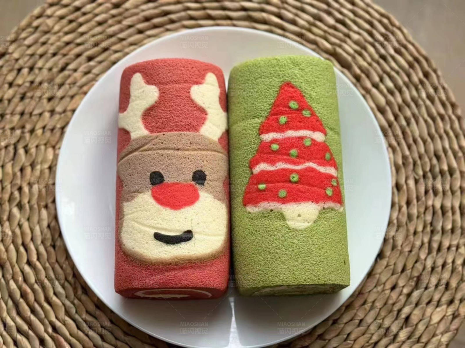 圣诞主题蛋糕卷图片