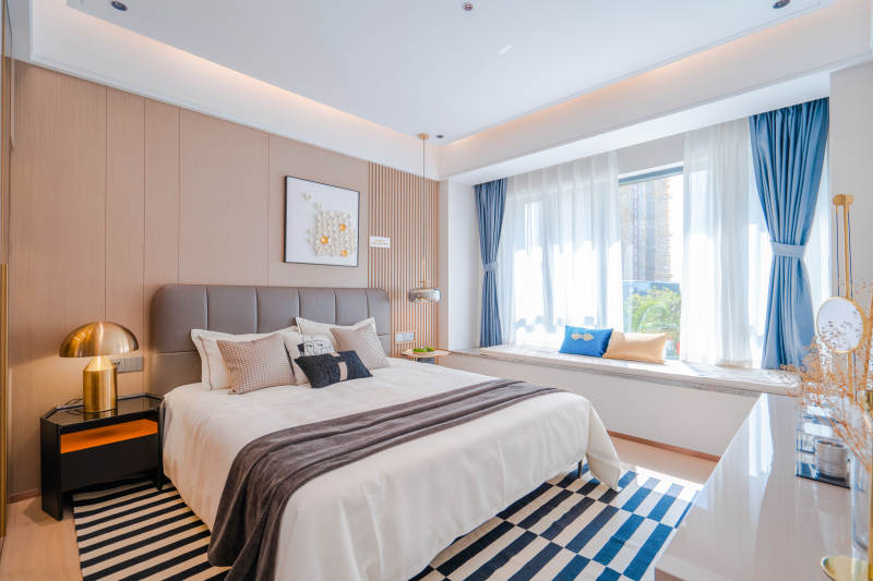 现代简约卧室设计图片