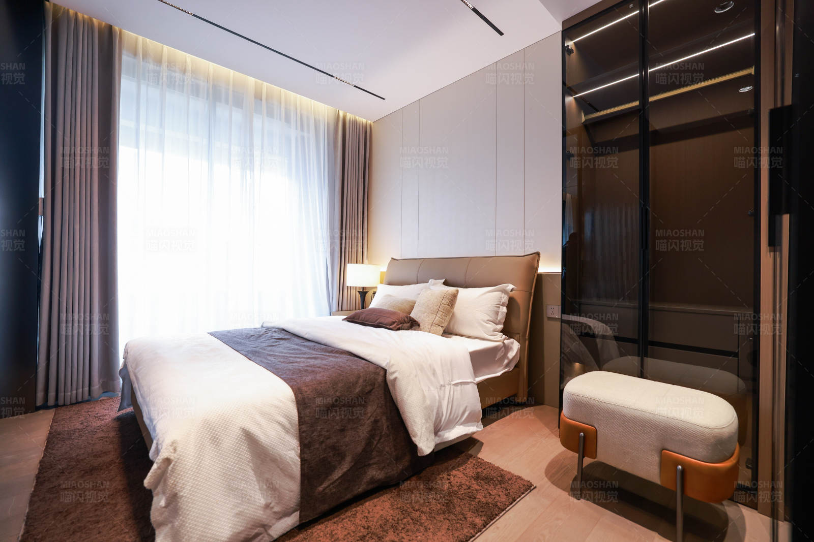 现代简约卧室设计图片