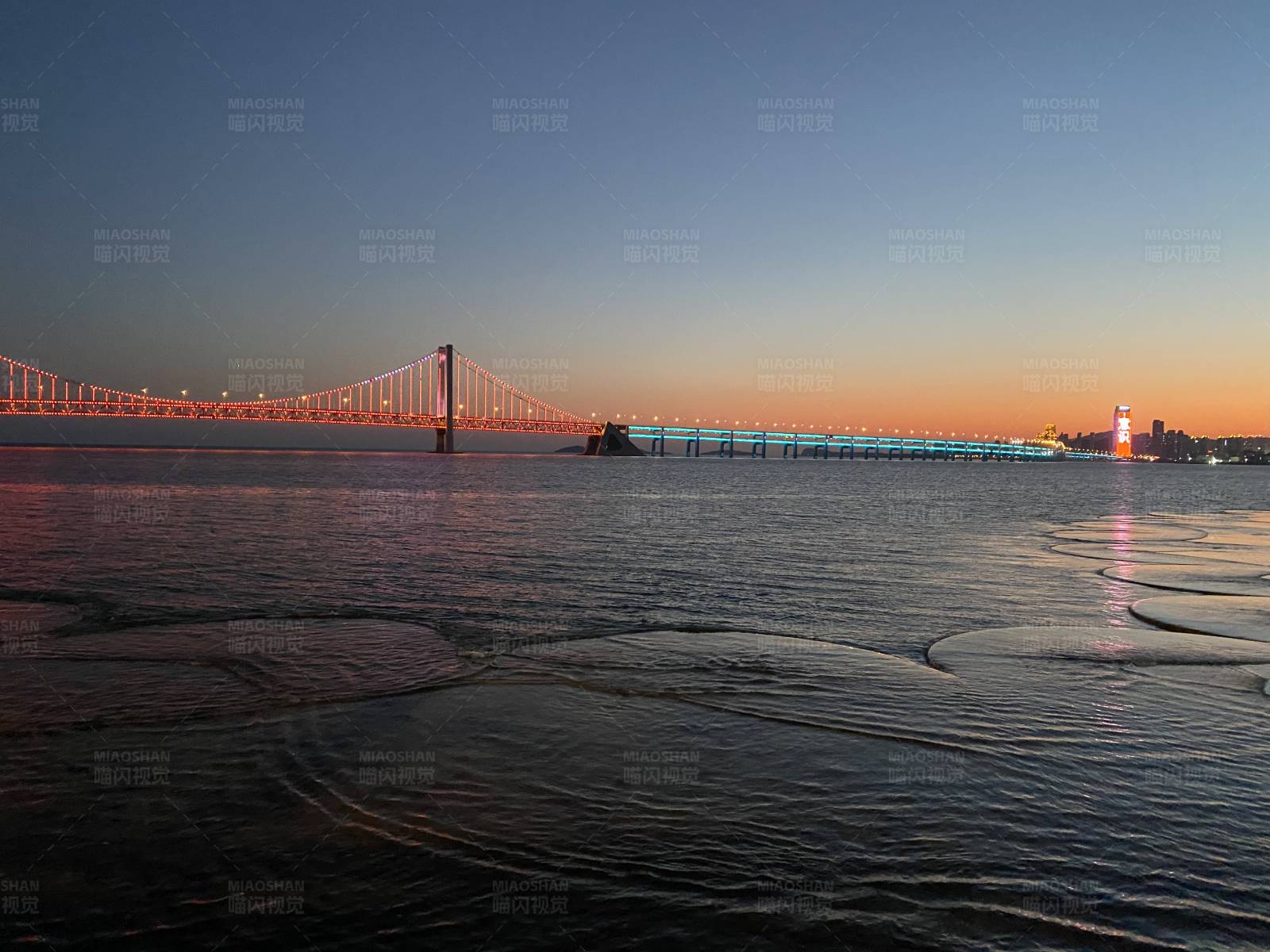 海湾大桥夜景图片