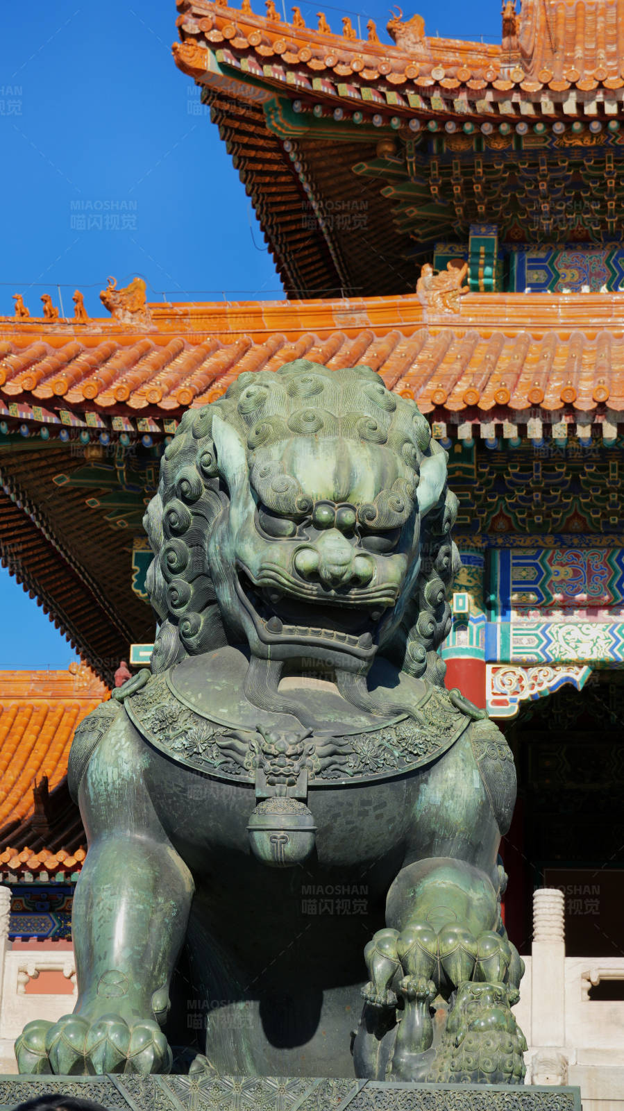 故宫门前的石狮子图片