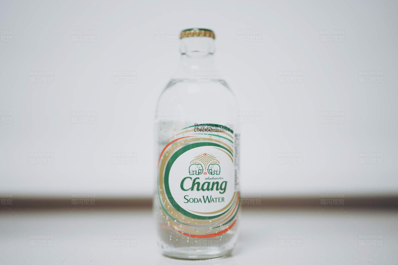 苏打水瓶子图片