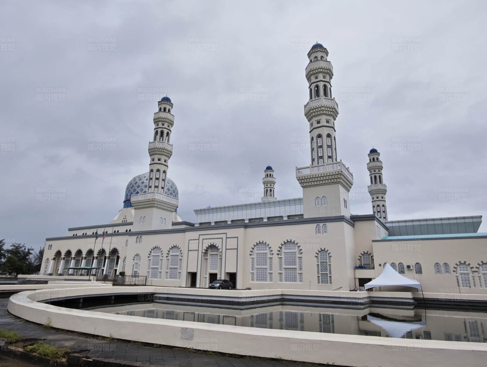 水上清真寺图片