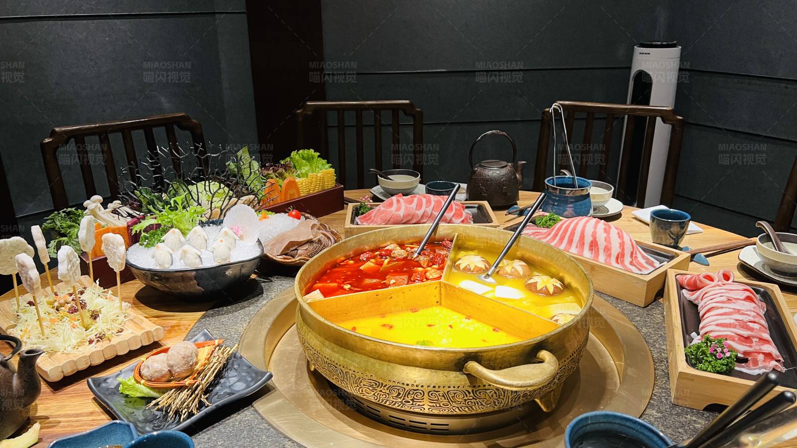 火锅盛宴图片