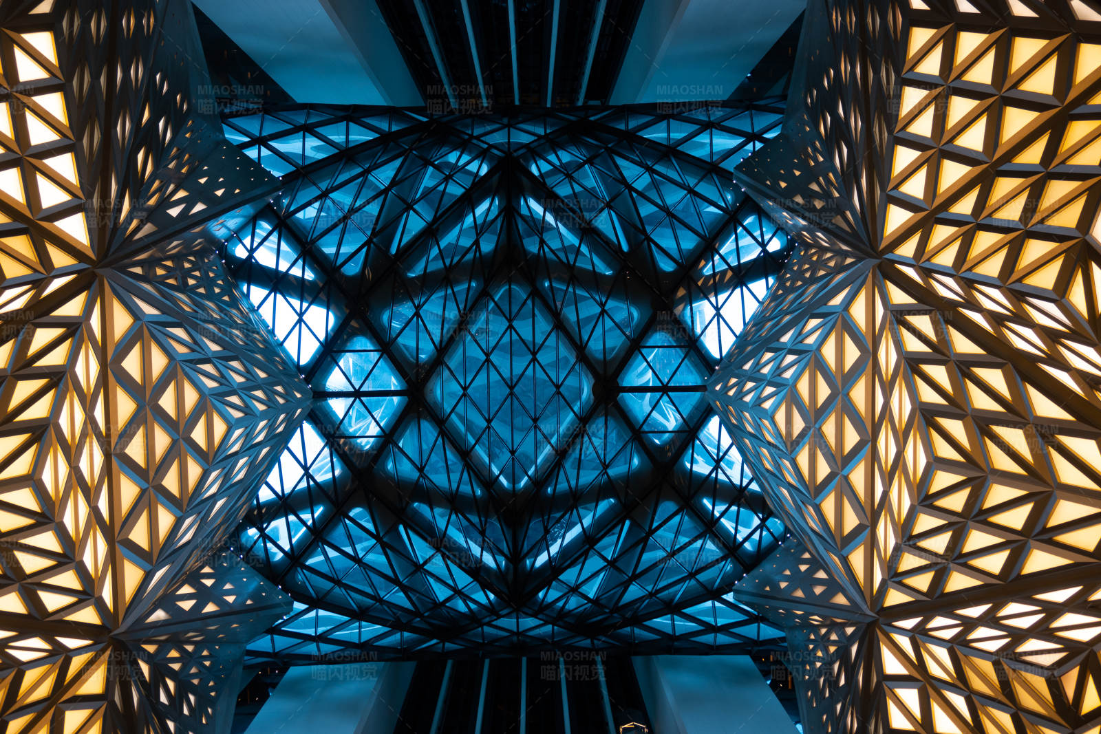 澳门摩珀斯酒店光影交错之美图片