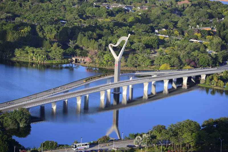 园博苑蕴珍桥倒影图片