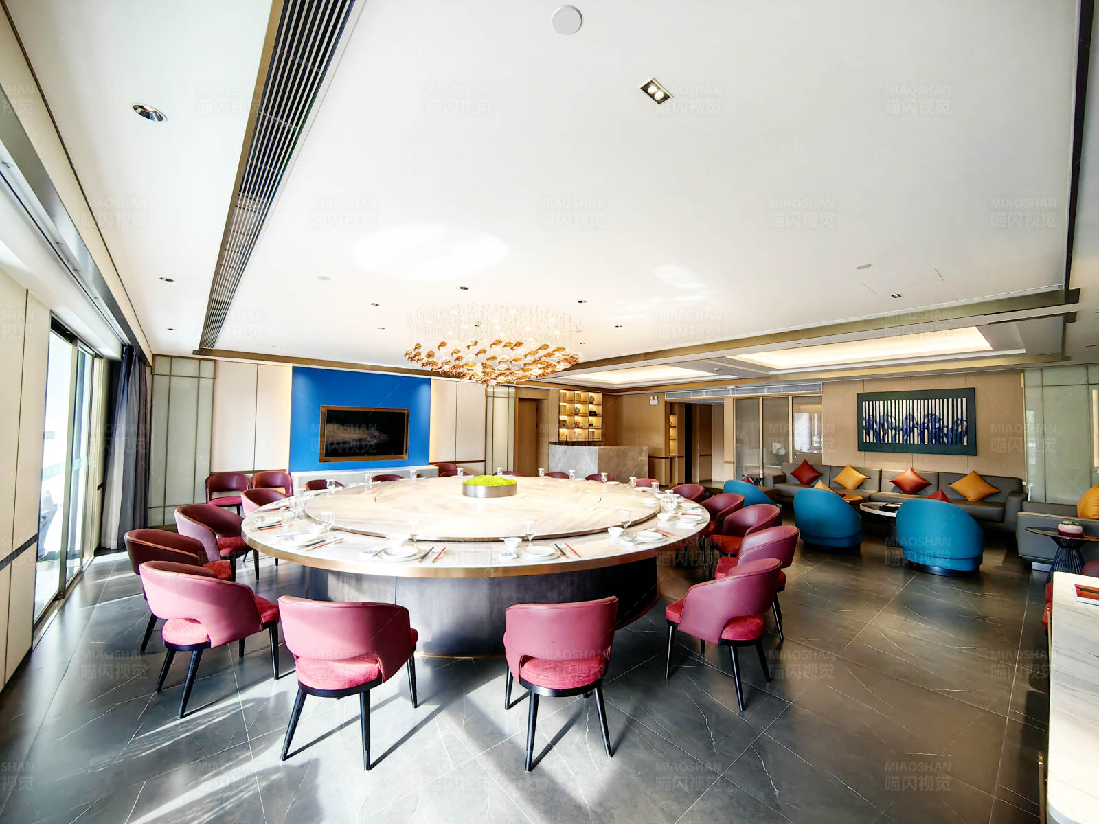 豪华宴请圆桌包厢图片