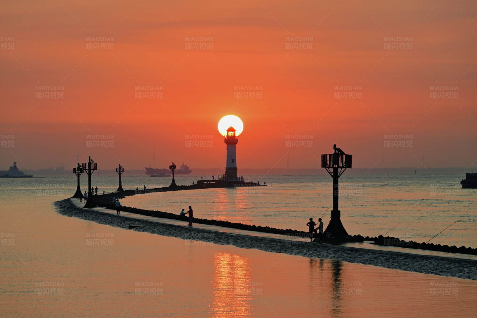 上海吴淞口灯塔图片