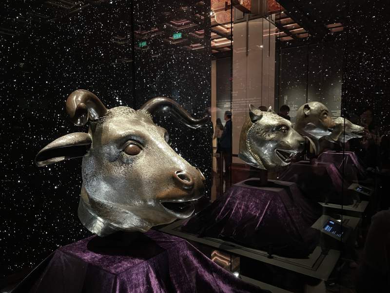 圆明园兽首牛生肖铜像图片