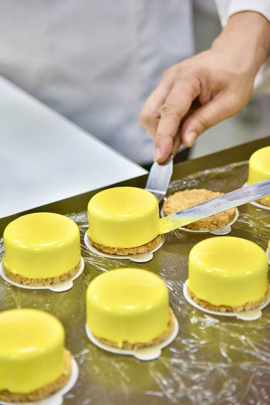 制作黄色小蛋糕图片