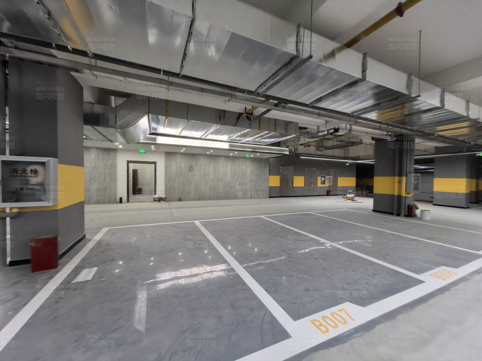 地下停车场图片