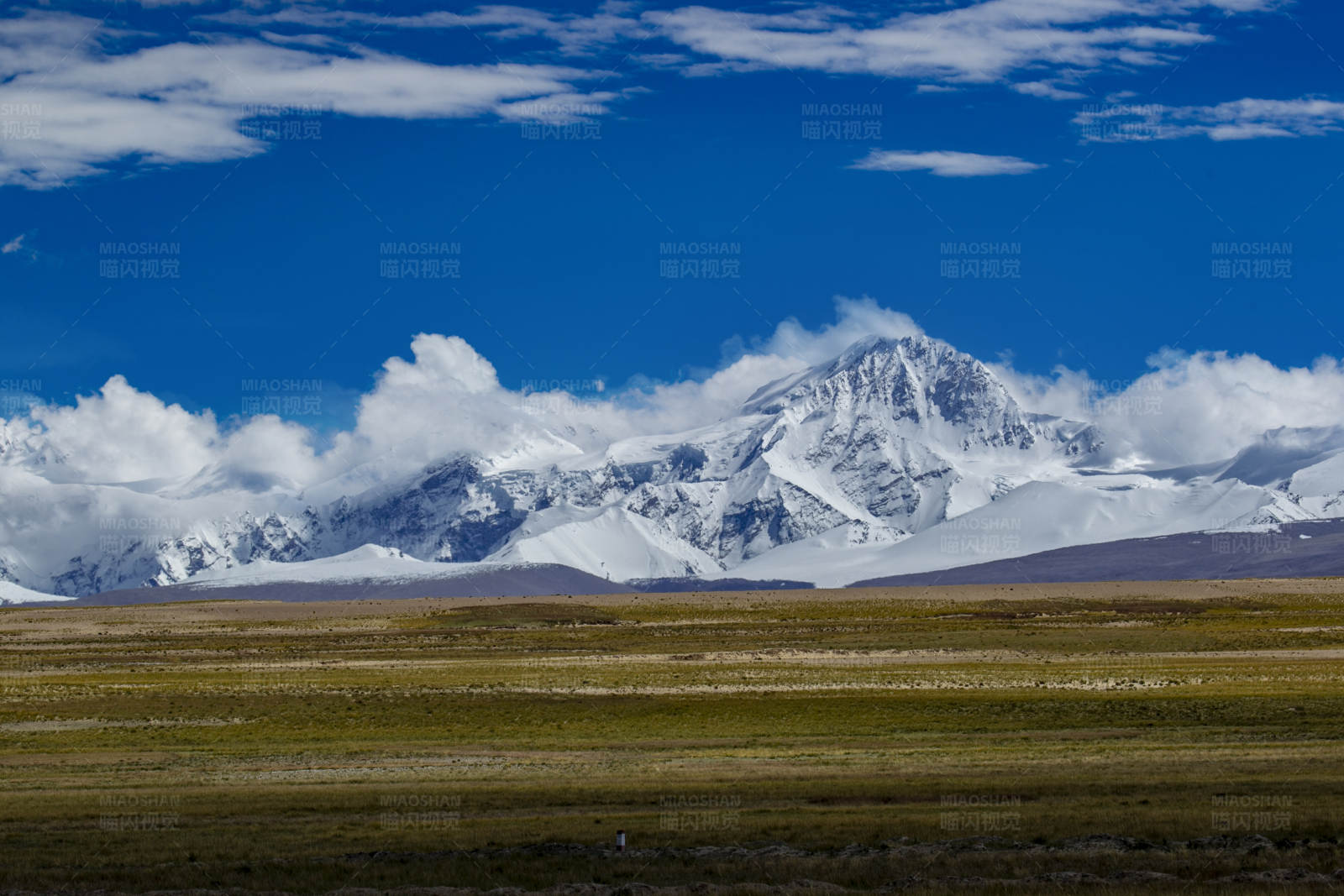 西藏希夏邦马峰图片