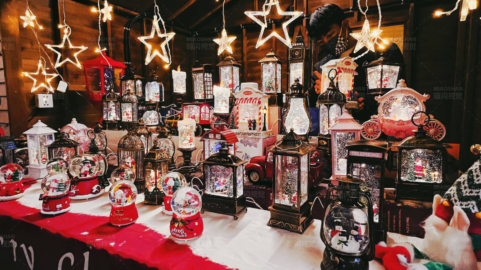 圣诞装饰品展销会图片