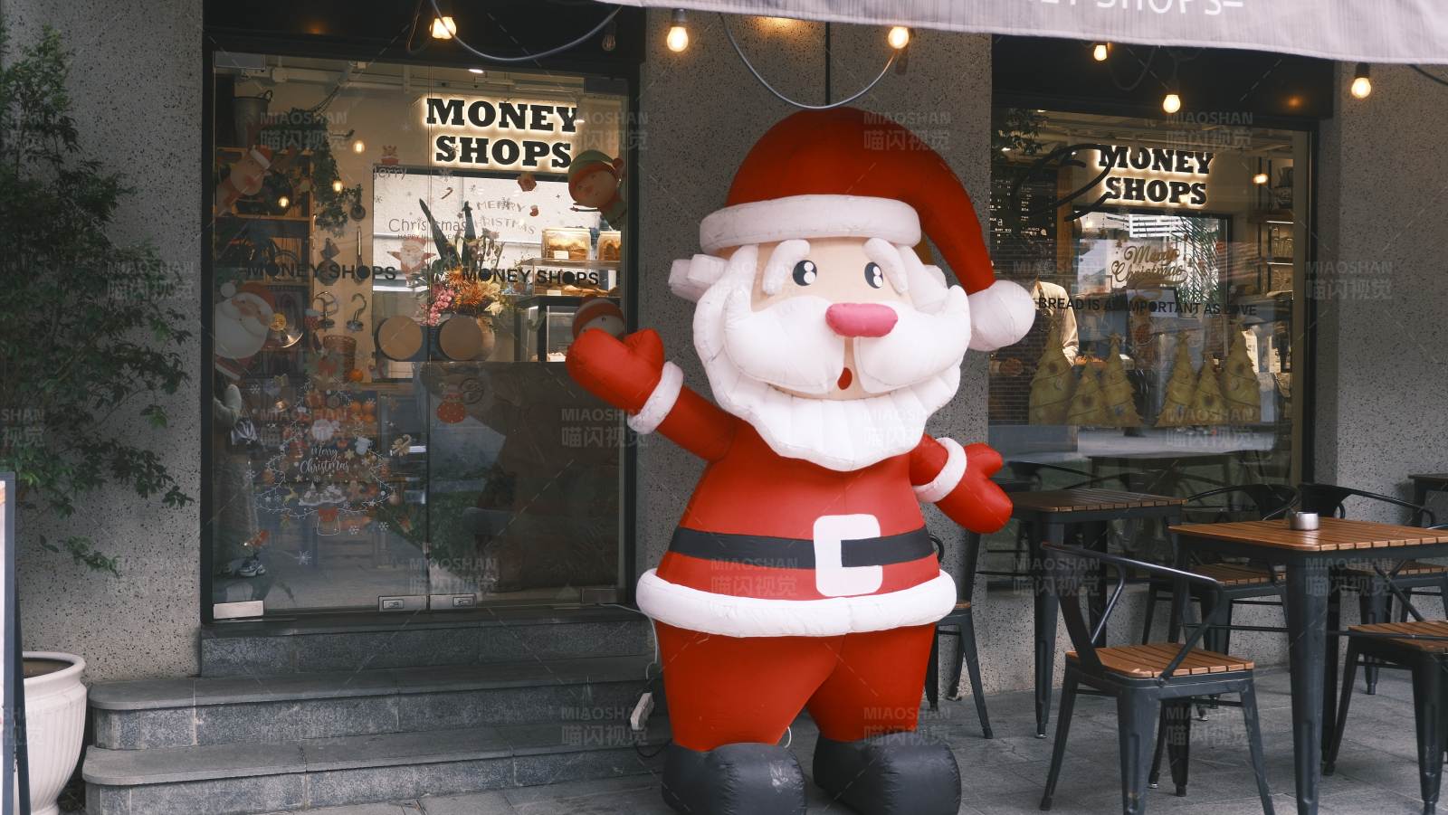 圣诞老人迎宾装饰图片