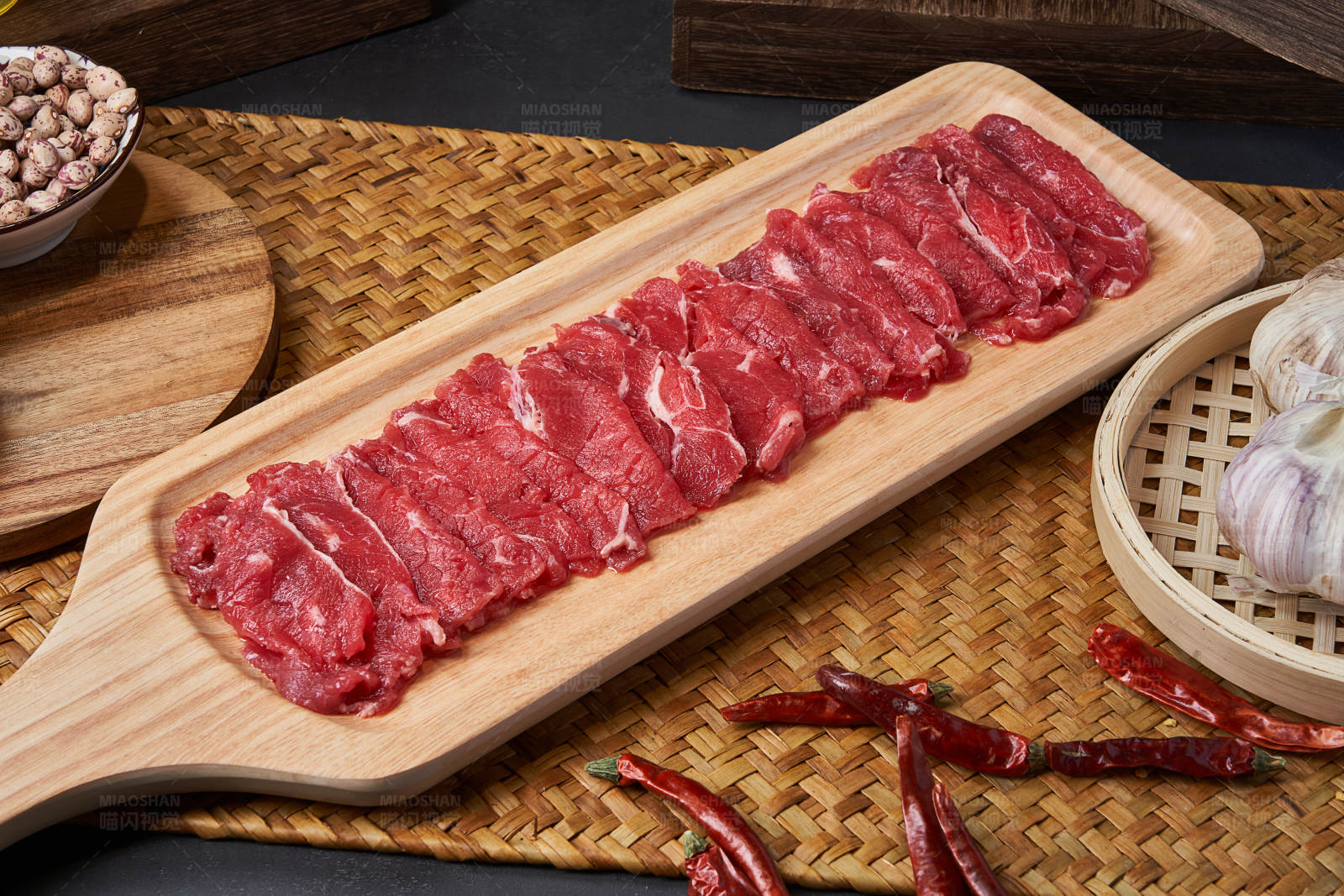 新鲜牛肉片图片