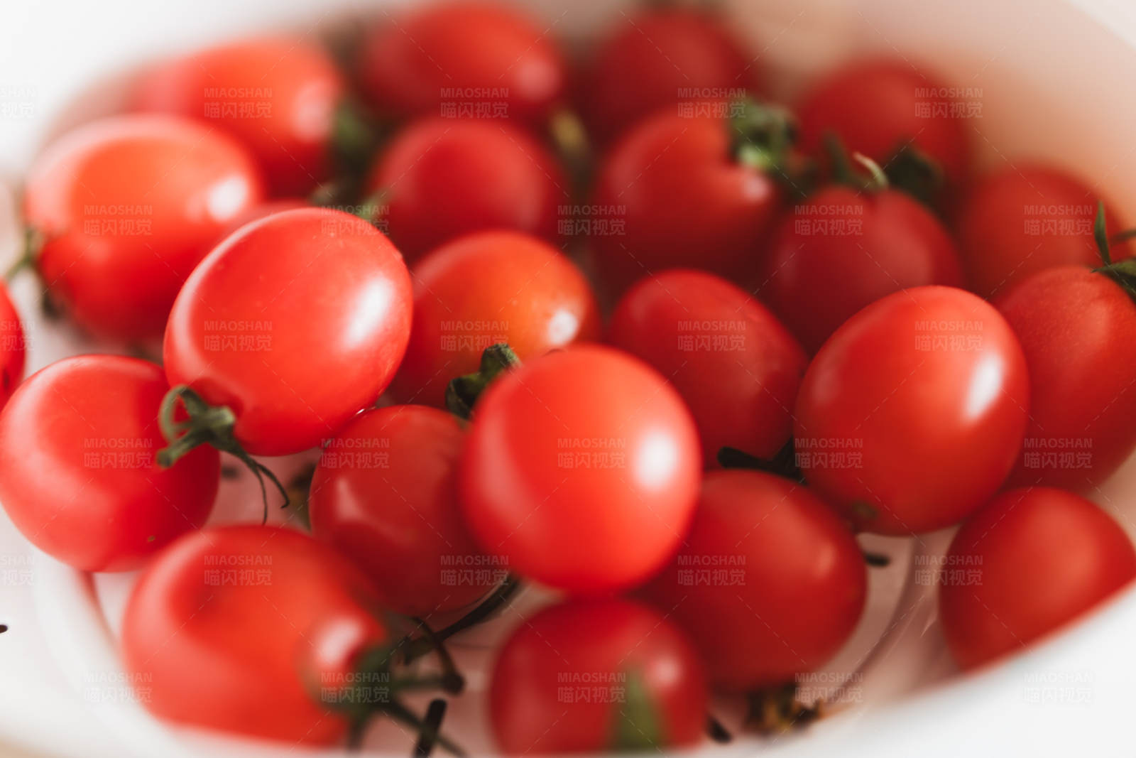 樱桃番茄满碗红图片