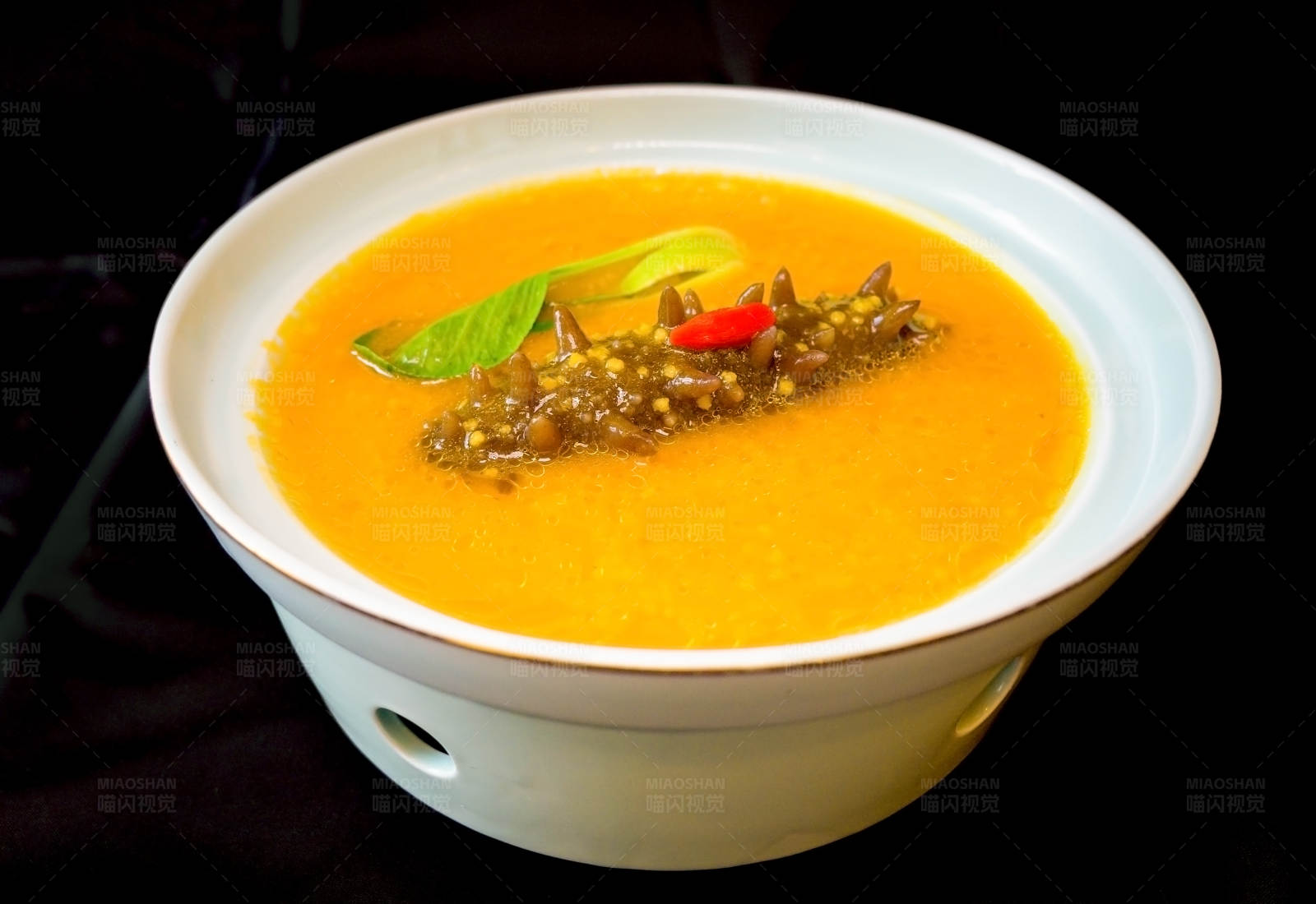 金汤小米海参粥图片