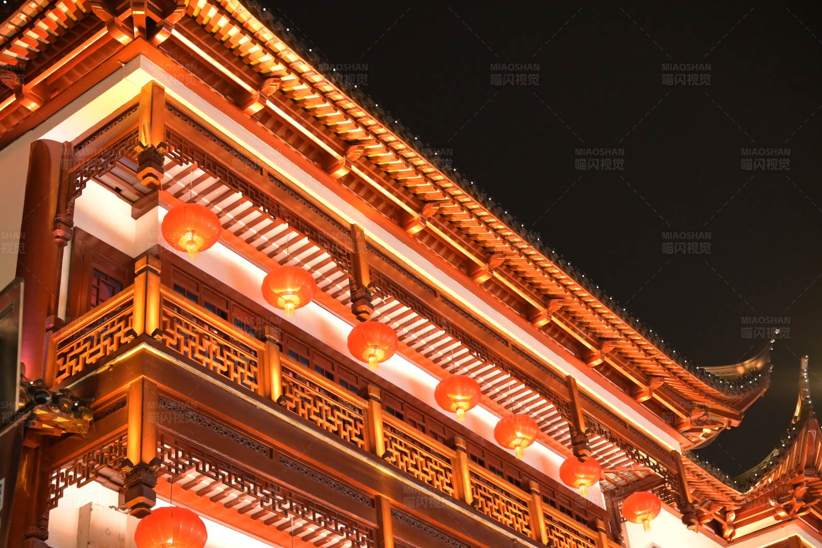 夜幕下的中国古建筑图片