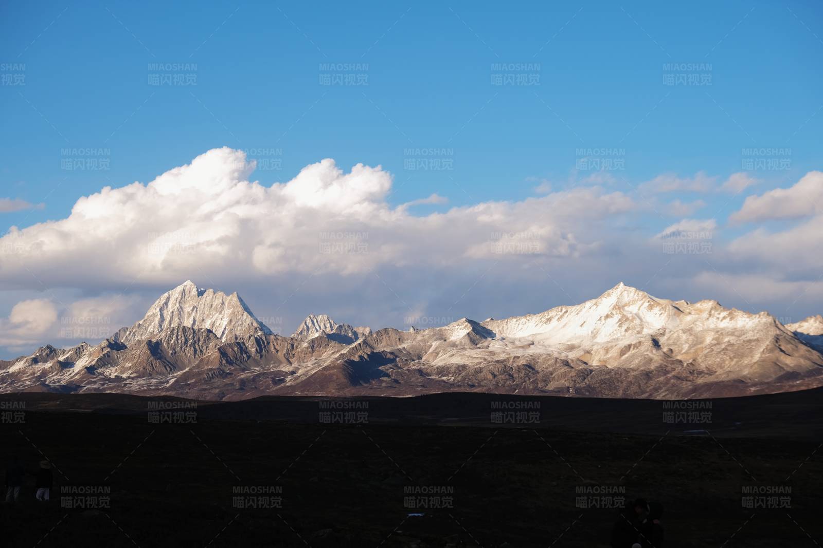 雅拉雪山 --中国四川省甘孜州康定市图片