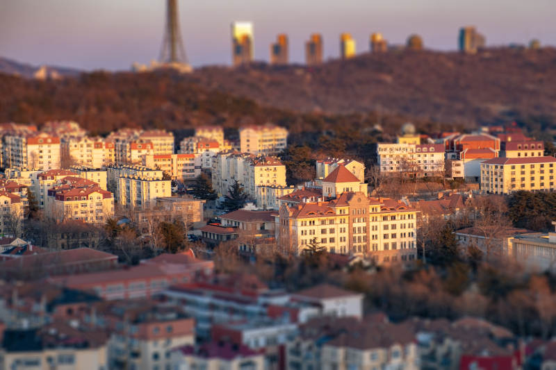 城市黄昏微缩景观图片