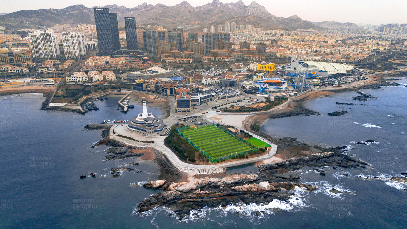 青岛极地海上足球场图片