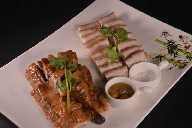 烤鸭与叉烧拼盘图片