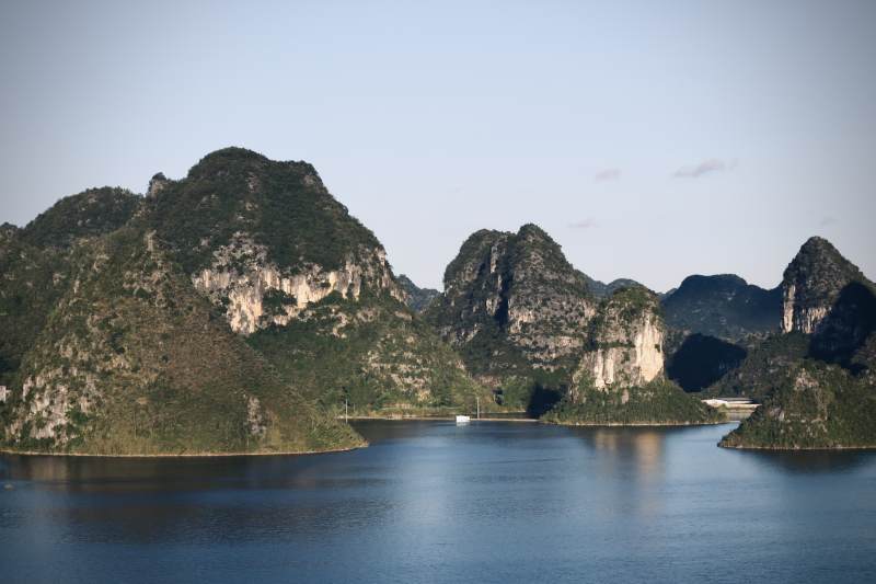 山水相依 自然美景图片