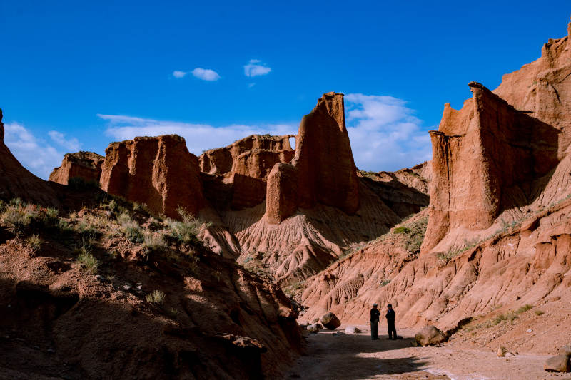 红土峡谷探险图片