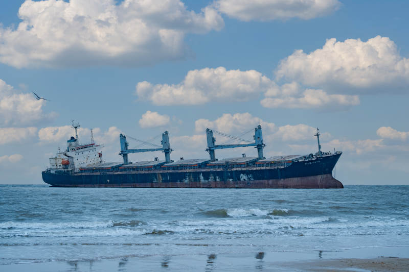 搁浅威海布鲁威斯号图片