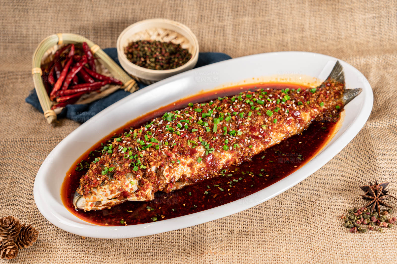 麻辣烤鱼图片