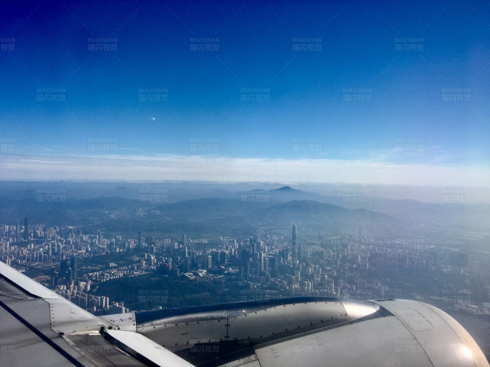 深圳上空的晴朗天空图片