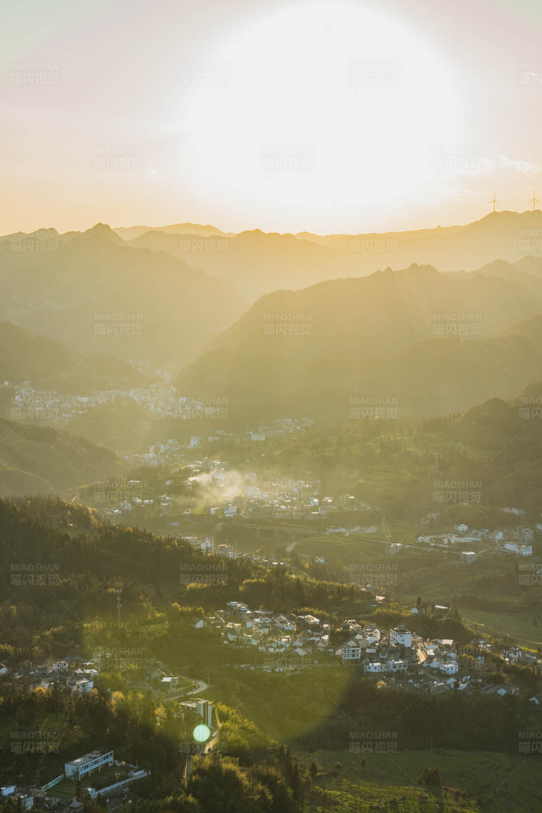 村镇落日风景图片