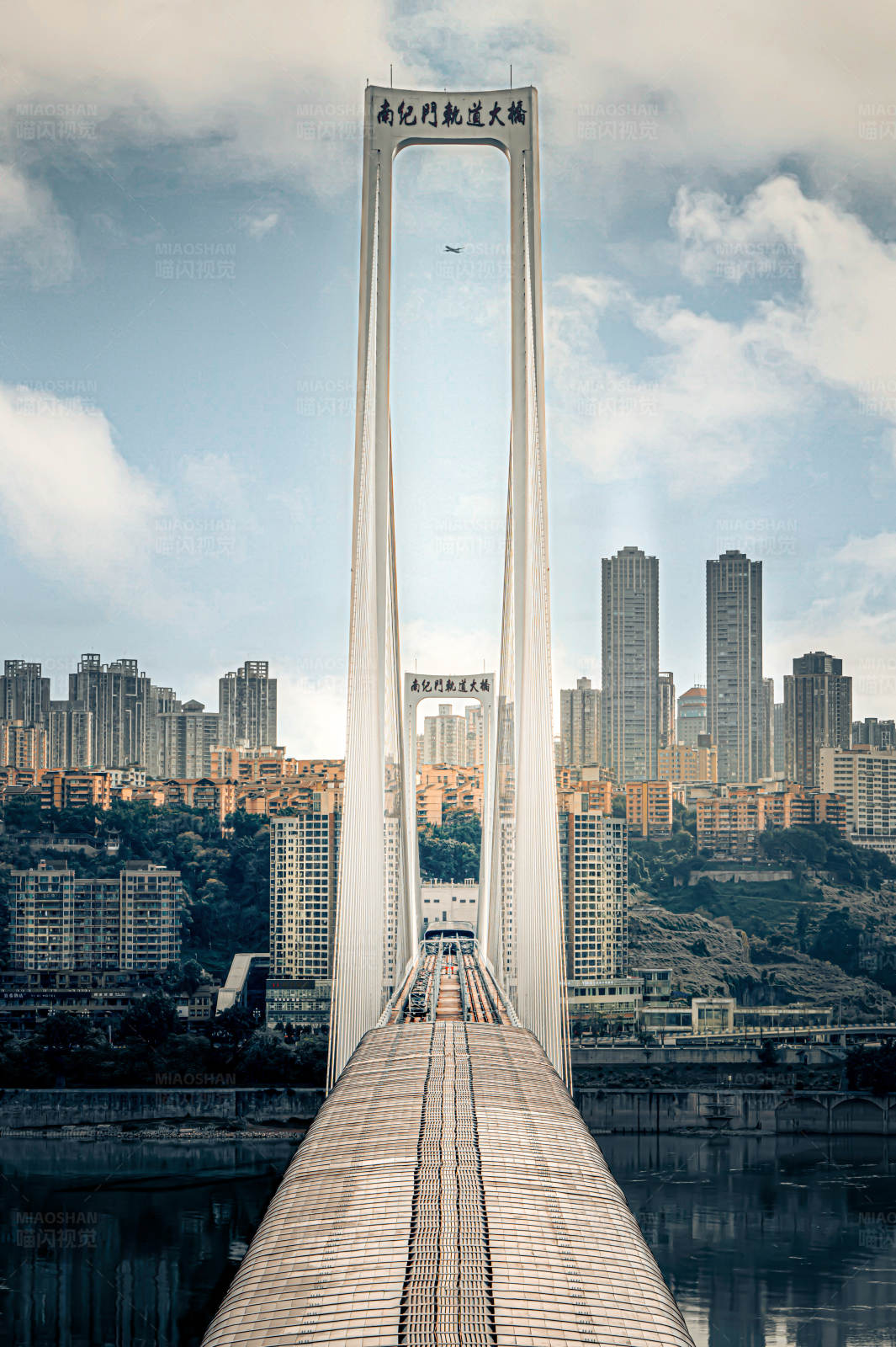 南纪门轨道大桥图片