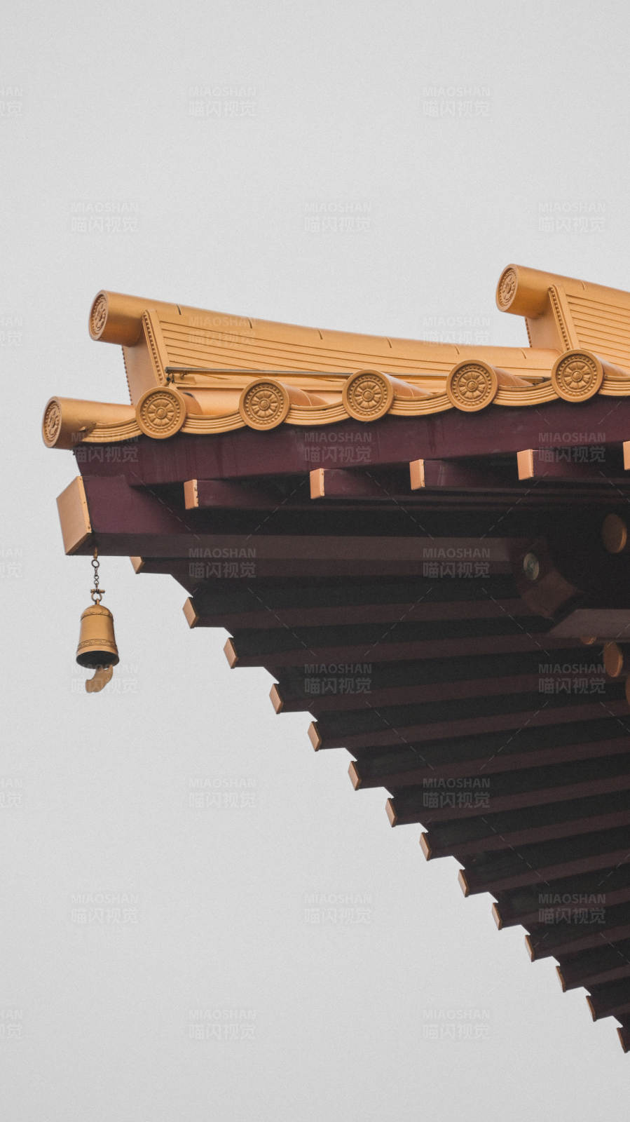 古建筑屋檐风铃图片